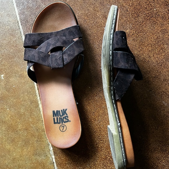 Muk Luke sandals. Worn once. Size 7 but run big. Could fit 7.5 or 8. - Picture 2 of 2